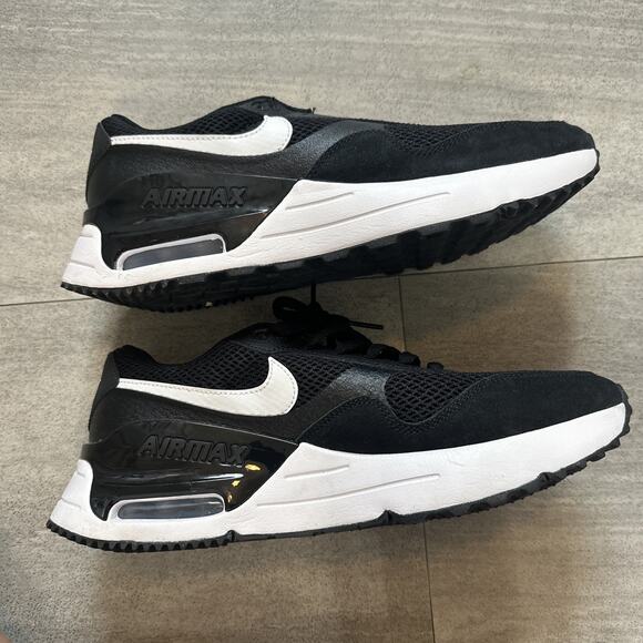Nike Air Max SYSTM DM9537-001 Mens Black Gray White Running Sneakers Size 9 main image 3